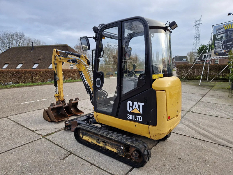 Caterpillar 301.7D with low hours! - Minigraver: bilde 3 Caterpillar 301.7D with low hours! - Minigraver: bilde 3