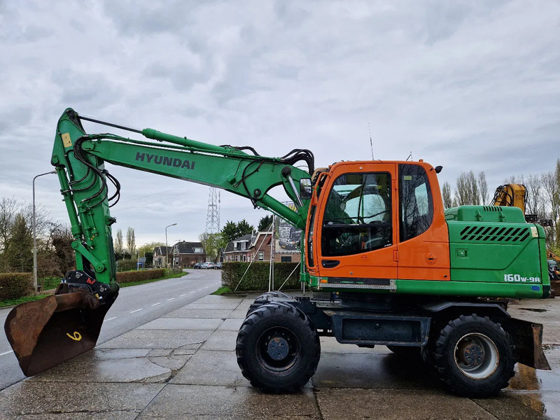 Hyundai Robex 160W-9A met 6-cilinder Cummins motor - Hjulgraver: bilde 1 Hyundai Robex 160W-9A met 6-cilinder Cummins motor - Hjulgraver: bilde 1