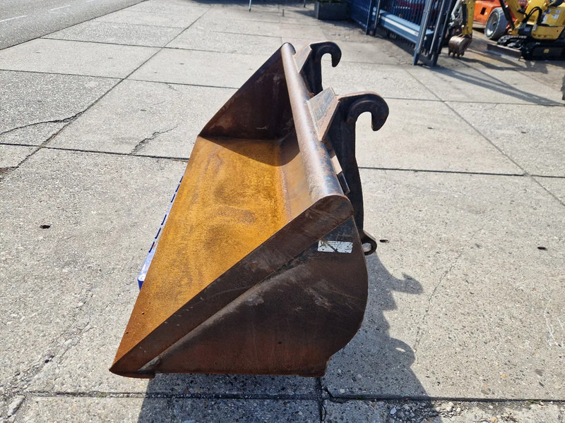 Jeroen van Leeuwen schepbak voor Volvo L30/L35 - Skuffe for Bygg og anlegg: bilde 3 Jeroen van Leeuwen schepbak voor Volvo L30/L35 - Skuffe for Bygg og anlegg: bilde 3