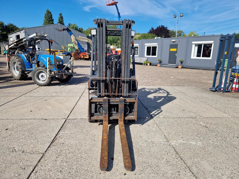 Nissan 1800 kg. LPG met keuring - Gasstruck: bilde 5 Nissan 1800 kg. LPG met keuring - Gasstruck: bilde 5