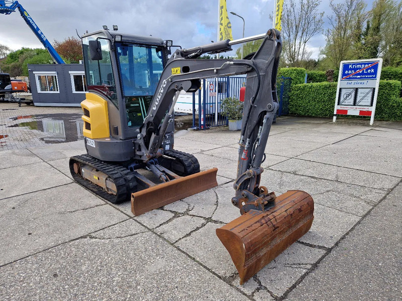 Volvo ECR25D met 2562 uur - Minigraver: bilde 3 Volvo ECR25D met 2562 uur - Minigraver: bilde 3