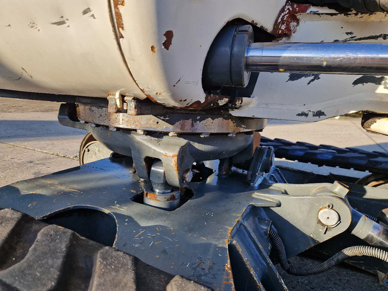 WACKER NEUSON 2404RD kan op een (berg)helling draaien - Minigraver: bilde 3 WACKER NEUSON 2404RD kan op een (berg)helling draaien - Minigraver: bilde 3