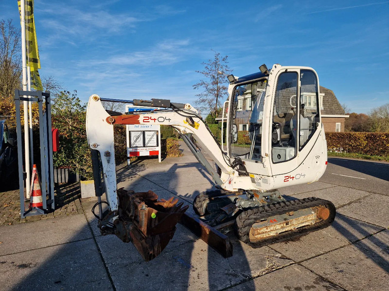 WACKER NEUSON 2404RD kan op een (berg)helling draaien - Minigraver: bilde 5 WACKER NEUSON 2404RD kan op een (berg)helling draaien - Minigraver: bilde 5