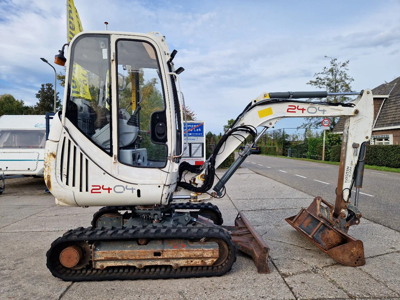 WACKER NEUSON 2404RD kan op een berghelling werken - Minigraver: bilde 4 WACKER NEUSON 2404RD kan op een berghelling werken - Minigraver: bilde 4