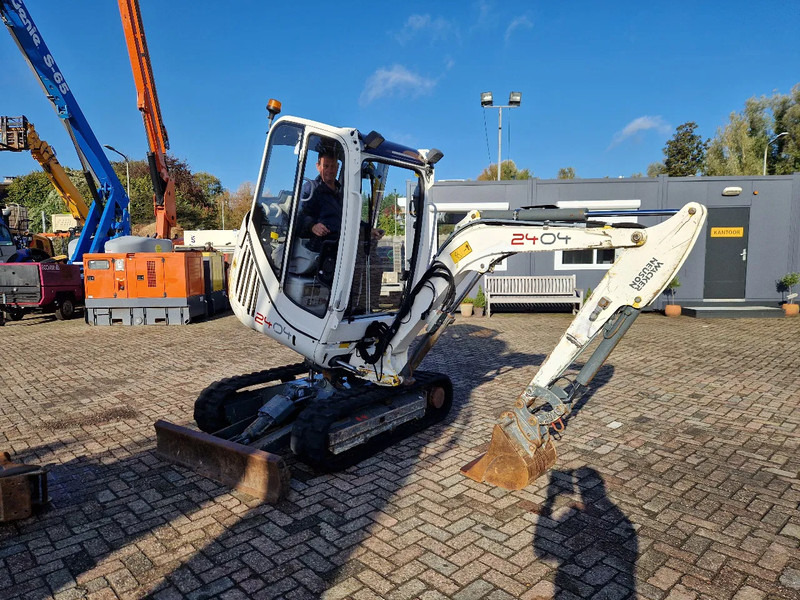 WACKER NEUSON 2404RD met nivelleersysteem, mountain proof - Minigraver: bilde 1 WACKER NEUSON 2404RD met nivelleersysteem, mountain proof - Minigraver: bilde 1