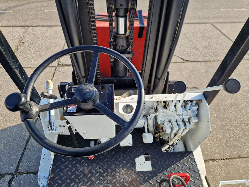 Yale 4.5 ton elektrisch triplomast - El-truck: bilde 5 Yale 4.5 ton elektrisch triplomast - El-truck: bilde 5