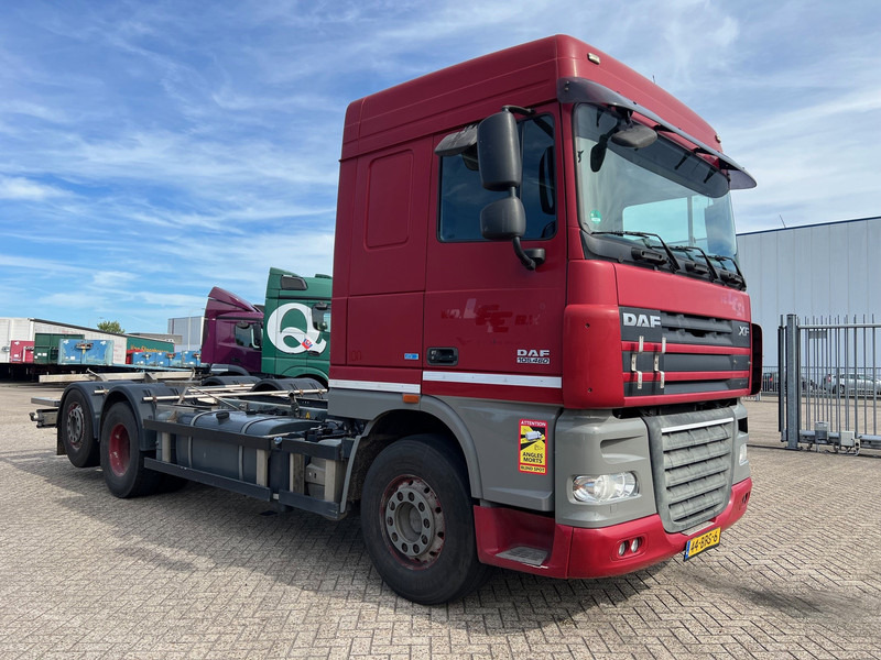 DAF XF105.460 Space Cab - Chassis lastebil: bilde 3 DAF XF105.460 Space Cab - Chassis lastebil: bilde 3