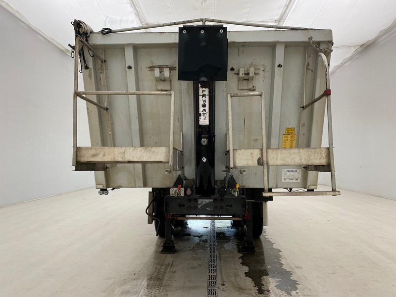 Kempf 27 cub in alu - Tippsemi: bilde 2 Kempf 27 cub in alu - Tippsemi: bilde 2