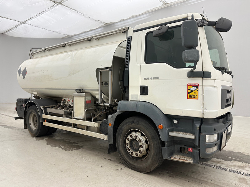 MAN TGM 18.290 - 4x2 - Tankbil: bilde 3 MAN TGM 18.290 - 4x2 - Tankbil: bilde 3