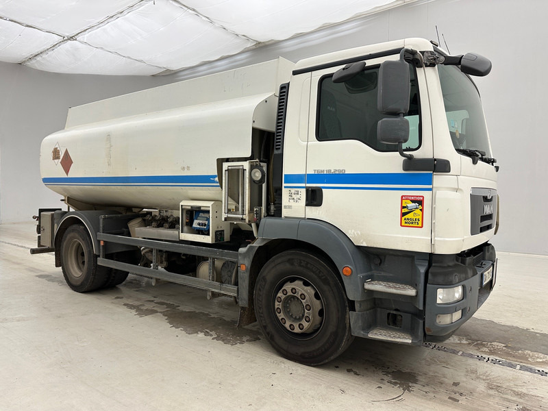 MAN TGM 18.290 - 4x2 - Tankbil: bilde 3 MAN TGM 18.290 - 4x2 - Tankbil: bilde 3