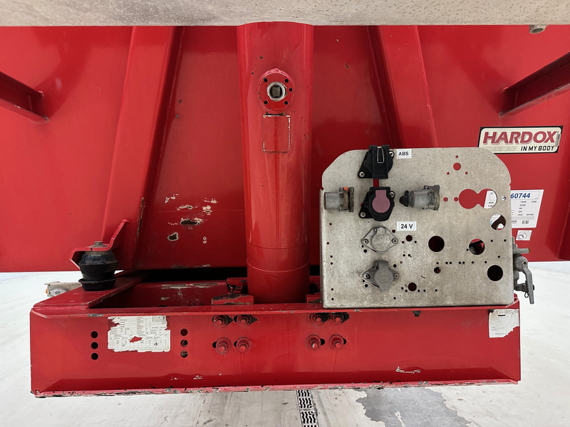 MOL 22 cub in steel - Tippsemi: bilde 3 MOL 22 cub in steel - Tippsemi: bilde 3