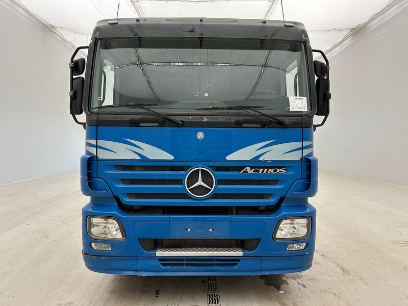 Mercedes-Benz Actros 2532 - 6x2 - Tankbil: bilde 2 Mercedes-Benz Actros 2532 - 6x2 - Tankbil: bilde 2