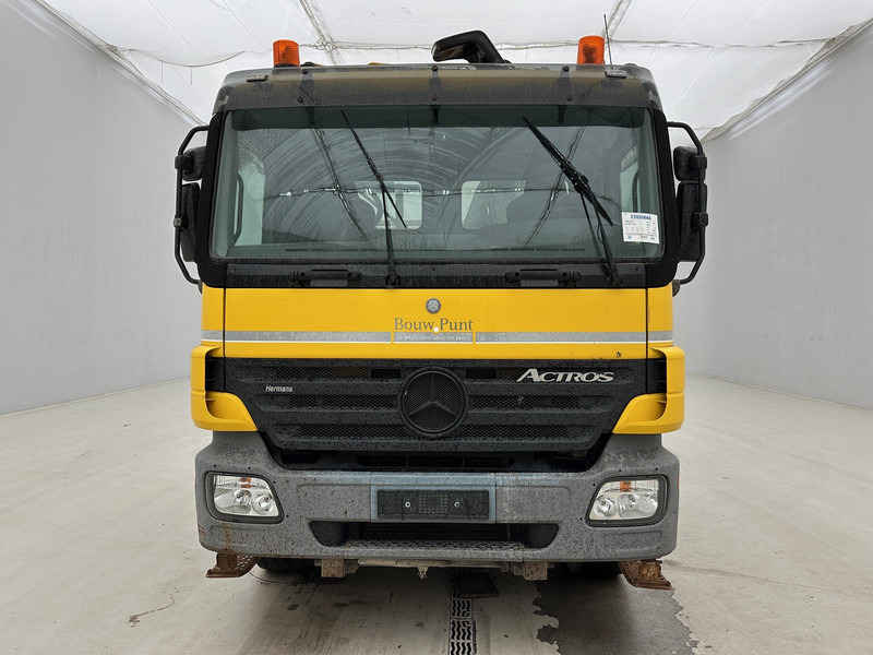 Mercedes-Benz Actros 3336 - 6x4 - Tippbil, Kranbil: bilde 2 Mercedes-Benz Actros 3336 - 6x4 - Tippbil, Kranbil: bilde 2
