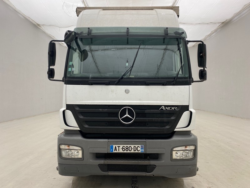 Mercedes-Benz Axor 1824 - Kapellbil: bilde 2 Mercedes-Benz Axor 1824 - Kapellbil: bilde 2