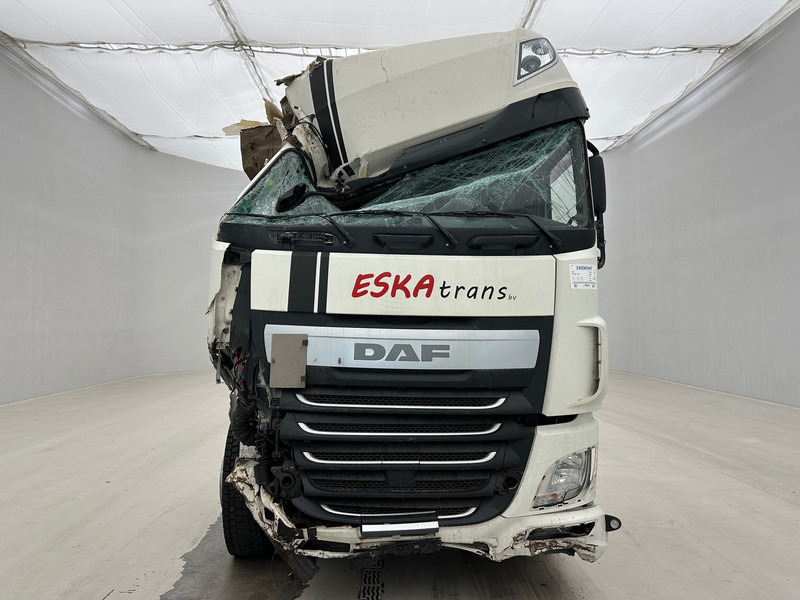 DAF XF 460 Super Space Cab - Trekkvogn: bilde 2 DAF XF 460 Super Space Cab - Trekkvogn: bilde 2