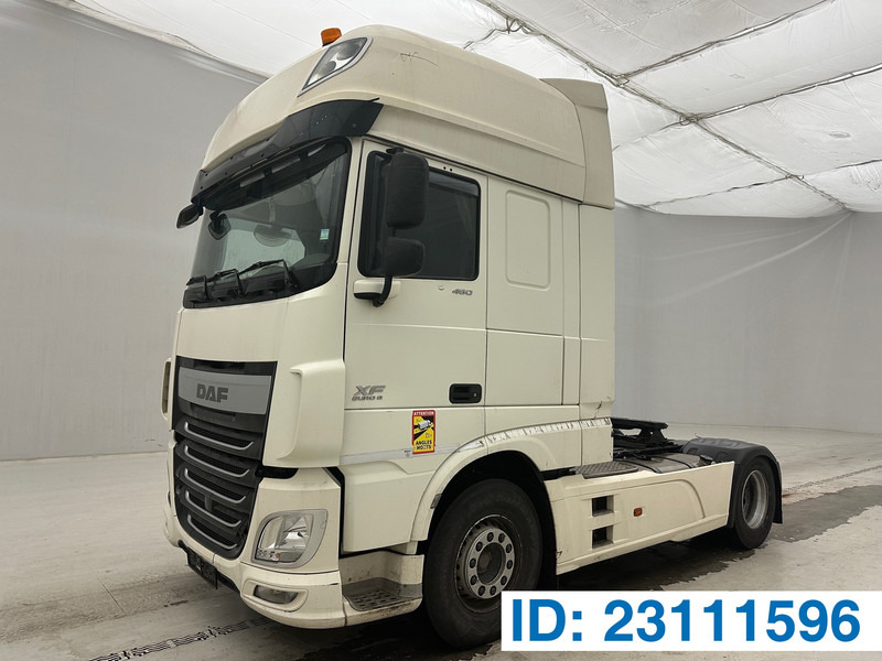 DAF XF 460 Super Space Cab - Trekkvogn: bilde 1 DAF XF 460 Super Space Cab - Trekkvogn: bilde 1