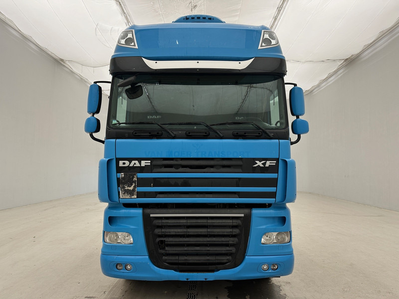 DAF XF105.460 Super Space Cab - Trekkvogn: bilde 2 DAF XF105.460 Super Space Cab - Trekkvogn: bilde 2