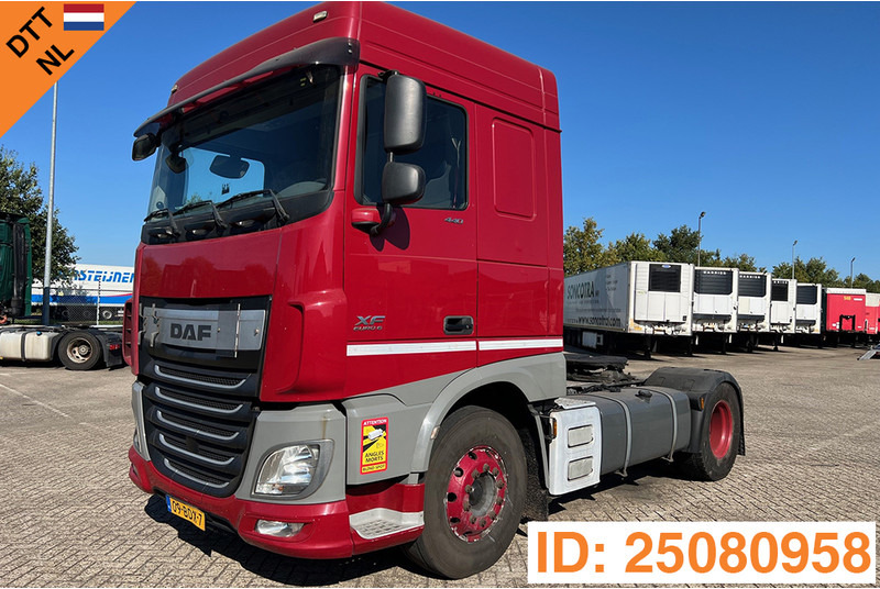 DAF XF106.440 Space Cab - Trekkvogn: bilde 1 DAF XF106.440 Space Cab - Trekkvogn: bilde 1
