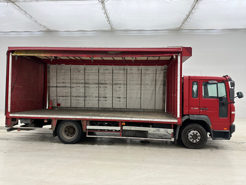 Volvo FL 220 - Kapellbil: bilde 4 Volvo FL 220 - Kapellbil: bilde 4