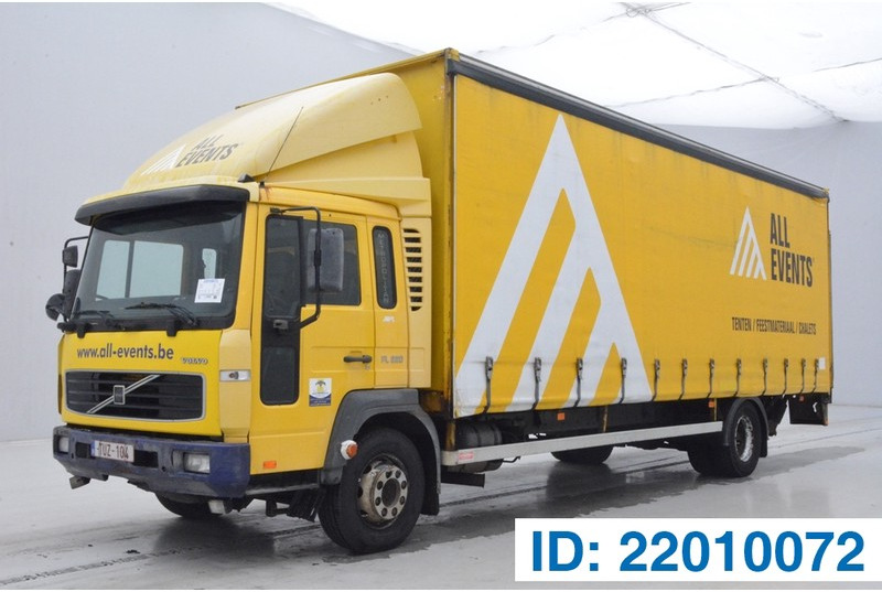 Volvo FL 220 - Kapellbil: bilde 1 Volvo FL 220 - Kapellbil: bilde 1
