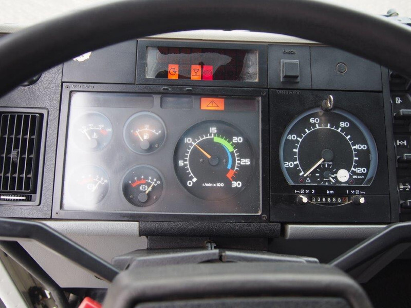 Tippbil, Kranbil Volvo FL6.180: bilde 7