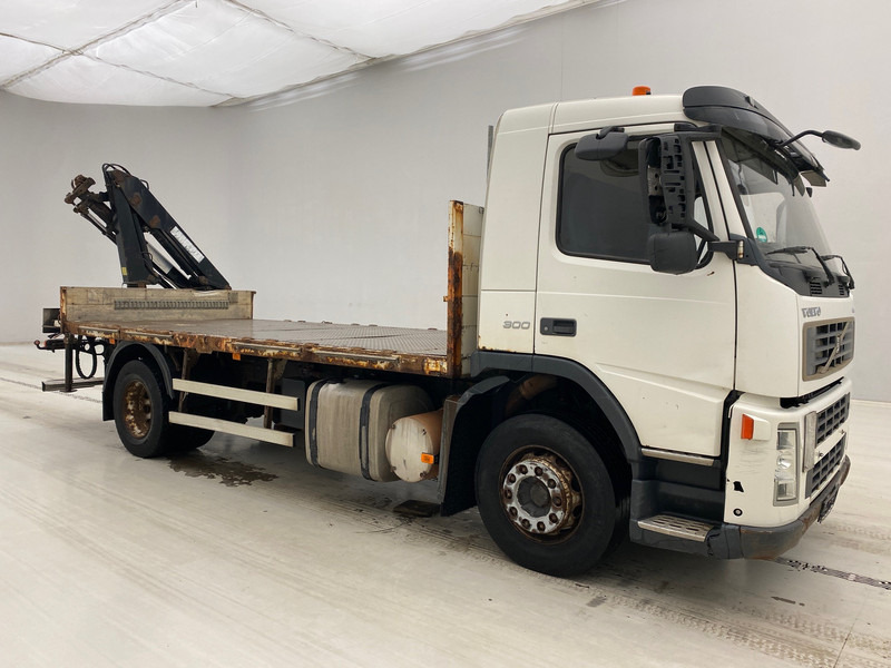 Volvo FM 300 - Planbil, Kranbil: bilde 3 Volvo FM 300 - Planbil, Kranbil: bilde 3