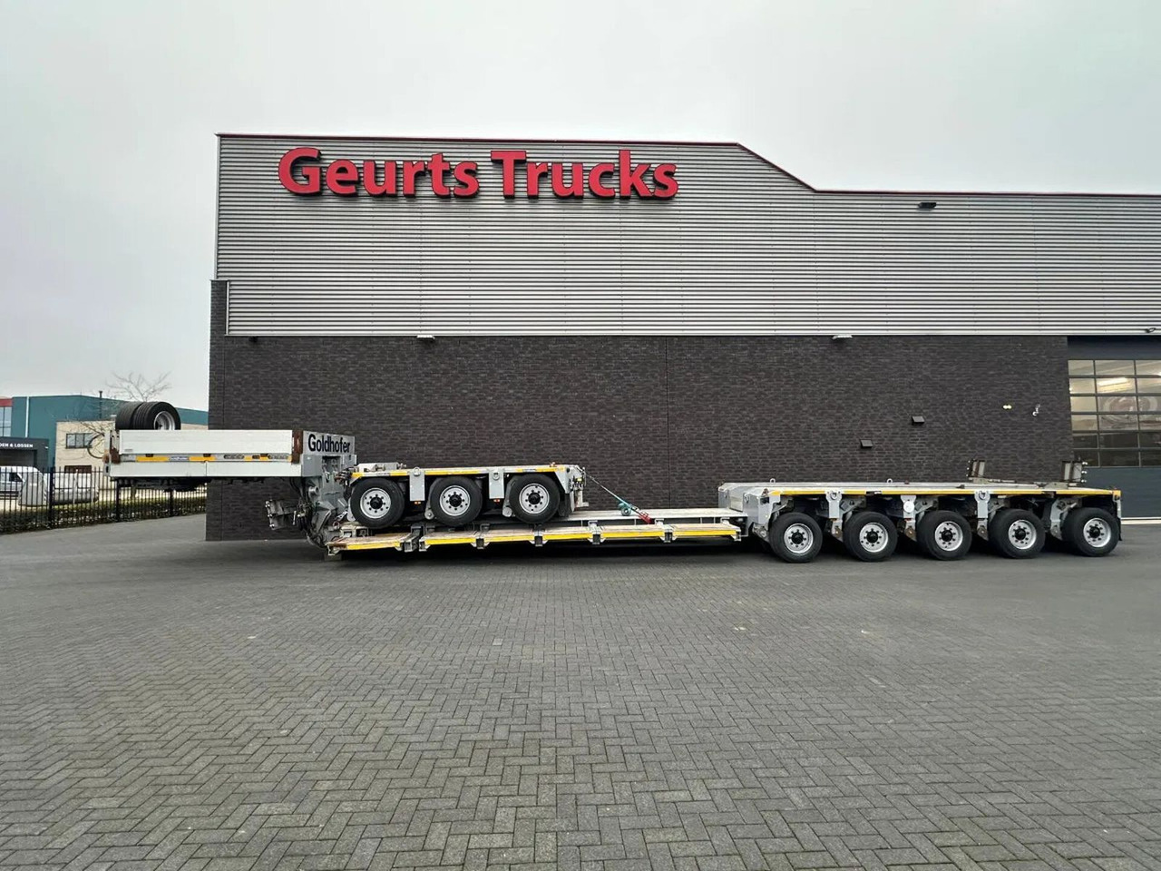Goldhofer STHP/XLE 8 (3+5) LOWLOADER - Lavloader semitrailer: bilde 1 Goldhofer STHP/XLE 8 (3+5) LOWLOADER - Lavloader semitrailer: bilde 1