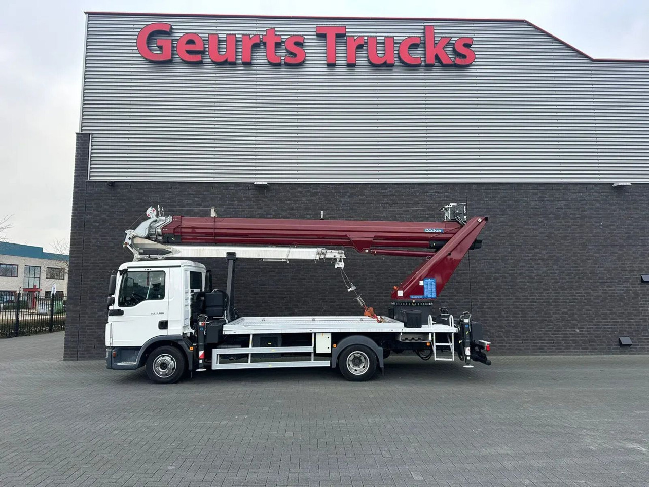 MAN TGL 7.180 4X2 BB BOCKER AK37/4000 + JIB MONTAGEK - Kranbil, Planbil: bilde 1 MAN TGL 7.180 4X2 BB BOCKER AK37/4000 + JIB MONTAGEK - Kranbil, Planbil: bilde 1