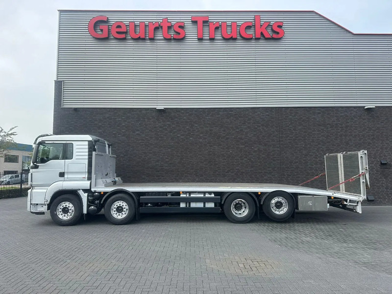 MAN TGS 35.470 8X2 OPRIJWAGEN/MACHINE TRANSPORTER/PLATEAU/N - Transporter lastebil: bilde 1 MAN TGS 35.470 8X2 OPRIJWAGEN/MACHINE TRANSPORTER/PLATEAU/N - Transporter lastebil: bilde 1