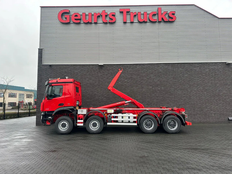 Mercedes-Benz Arocs 8X4 VDL S-30-6600 HAAKARMSYSTEEM/ABROLLKIPPER/HOOKLIFT - Lastebil med kabelsystem: bilde 1 Mercedes-Benz Arocs 8X4 VDL S-30-6600 HAAKARMSYSTEEM/ABROLLKIPPER/HOOKLIFT - Lastebil med kabelsystem: bilde 1