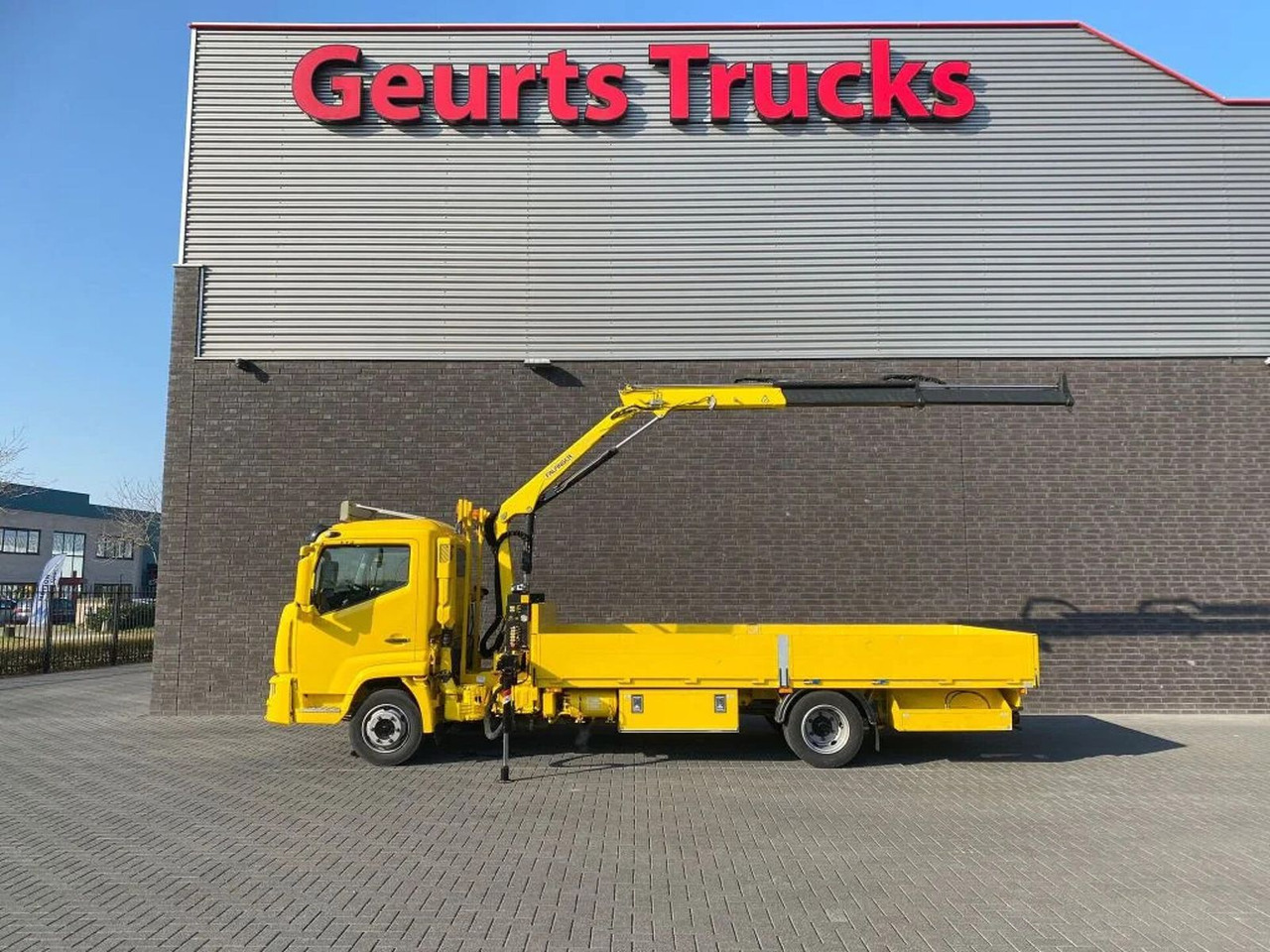 Renault D7.5 180 4X2 + PALFINGER PK 4200 KRAAN/KRAN/CRAN - Kranbil: bilde 1 Renault D7.5 180 4X2 + PALFINGER PK 4200 KRAAN/KRAN/CRAN - Kranbil: bilde 1