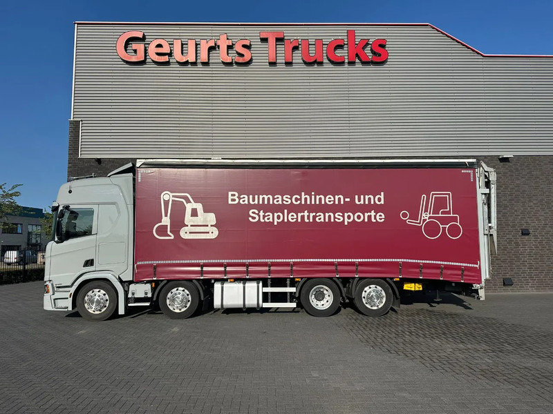 Scania R540 B8X2*6LB OPRIJWAGEN MET 15 TONS LAADKLEP EN GESLOTEN HUIF MET SCHUIFZEILEN EN SCHUIFKAP - Transporter lastebil: bilde 1 Scania R540 B8X2*6LB OPRIJWAGEN MET 15 TONS LAADKLEP EN GESLOTEN HUIF MET SCHUIFZEILEN EN SCHUIFKAP - Transporter lastebil: bilde 1