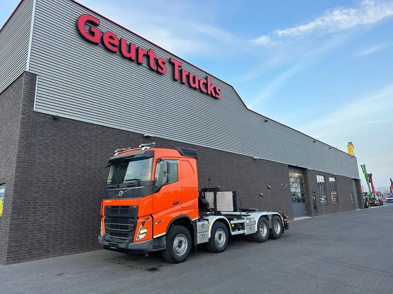 Volvo FH 460 8X4 TREKKER-BAKWAGEN COMBI + KRAAN VOORBEREIDING /PREPAR FOR CRANE /KRAN VORBEREITUNG - Kranbil: bilde 2 Volvo FH 460 8X4 TREKKER-BAKWAGEN COMBI + KRAAN VOORBEREIDING /PREPAR FOR CRANE /KRAN VORBEREITUNG - Kranbil: bilde 2