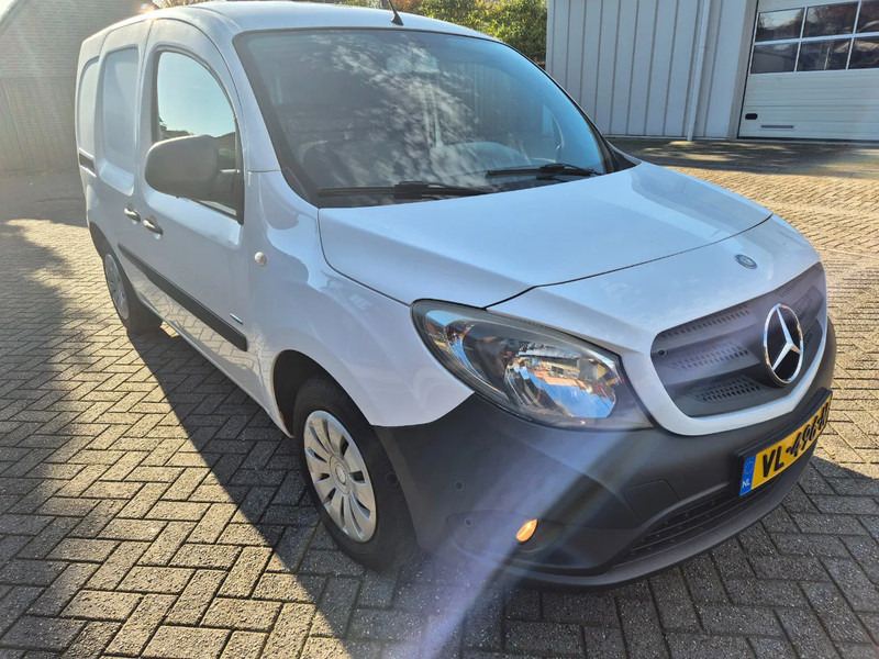 Mercedes-Benz Citan 108 CDI - Små varebil: bilde 2 Mercedes-Benz Citan 108 CDI - Små varebil: bilde 2