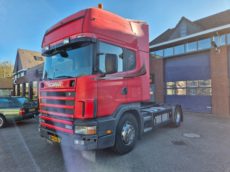 Scania R114-380pk. manual gearbox .airco - Trekkvogn: bilde 1 Scania R114-380pk. manual gearbox .airco - Trekkvogn: bilde 1