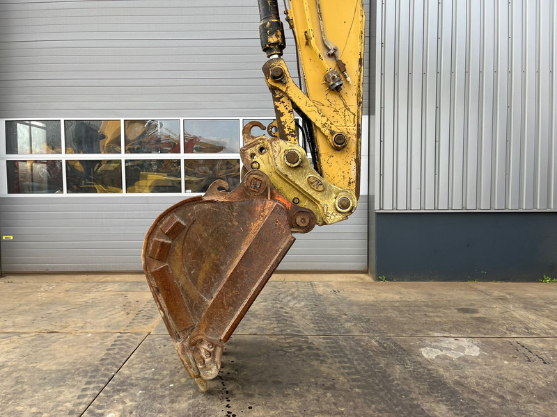 Beltegraver Caterpillar 324DL - Hammerlines / A/C Cabin / Caterpillar C7 / Quick Coupler / Bucket with teeth.: bilde 8