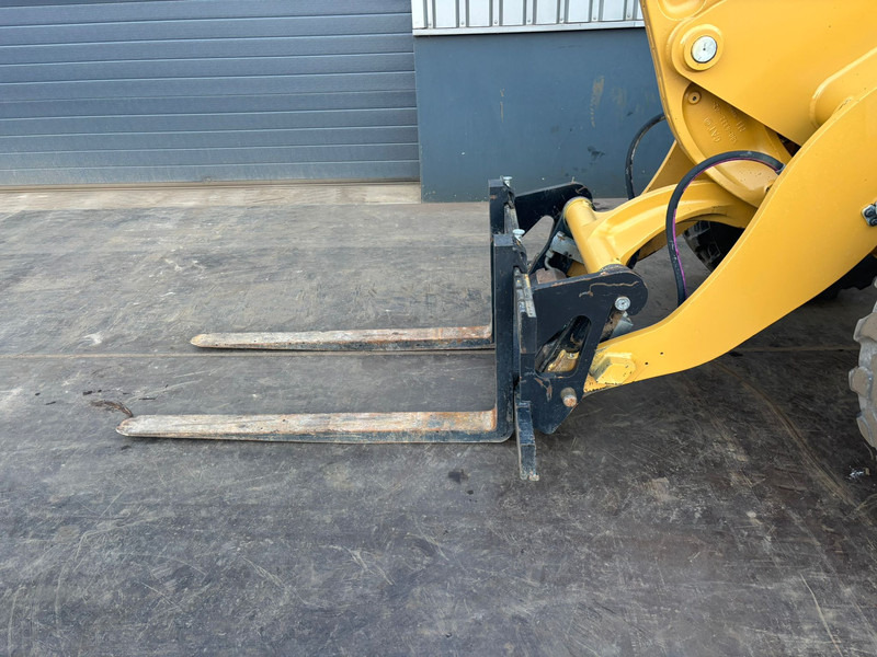 Hjullaster Caterpillar 908: bilde 9