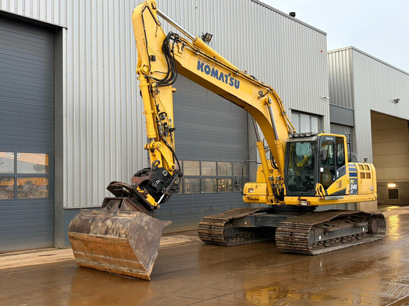 Komatsu PC240LC-10 Engcon and 3 x bucket - Beltegraver: bilde 4 Komatsu PC240LC-10 Engcon and 3 x bucket - Beltegraver: bilde 4