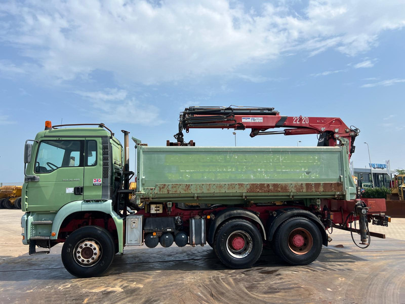 MAN TGA 26.480 6x4 tipper + HMF crane - Tippbil, Kranbil: bilde 3 MAN TGA 26.480 6x4 tipper + HMF crane - Tippbil, Kranbil: bilde 3