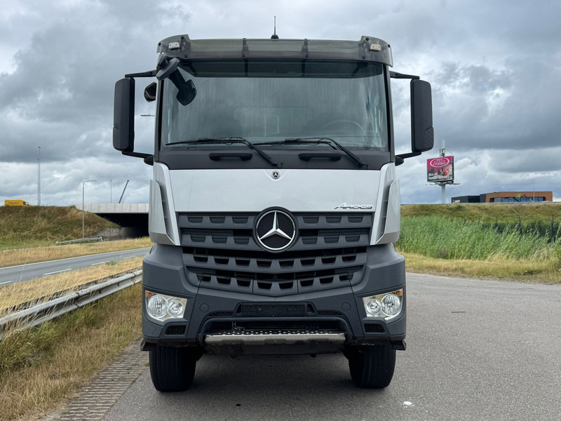 MERCEDESBENZ Arocs 4848 8x8 - Tippbil: bilde 5 MERCEDESBENZ Arocs 4848 8x8 - Tippbil: bilde 5