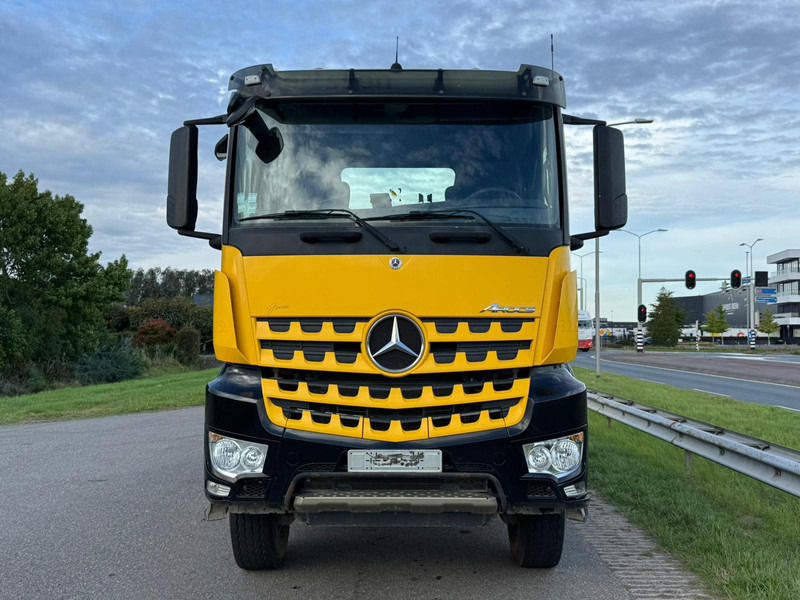 MERCEDESBENZ AROCS 3345 - Trekkvogn: bilde 4 MERCEDESBENZ AROCS 3345 - Trekkvogn: bilde 4