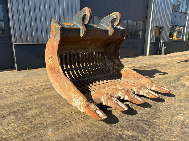 Verachtert Skeleton bucket with teeth CW70 for 374F - Skuffe: bilde 1 Verachtert Skeleton bucket with teeth CW70 for 374F - Skuffe: bilde 1