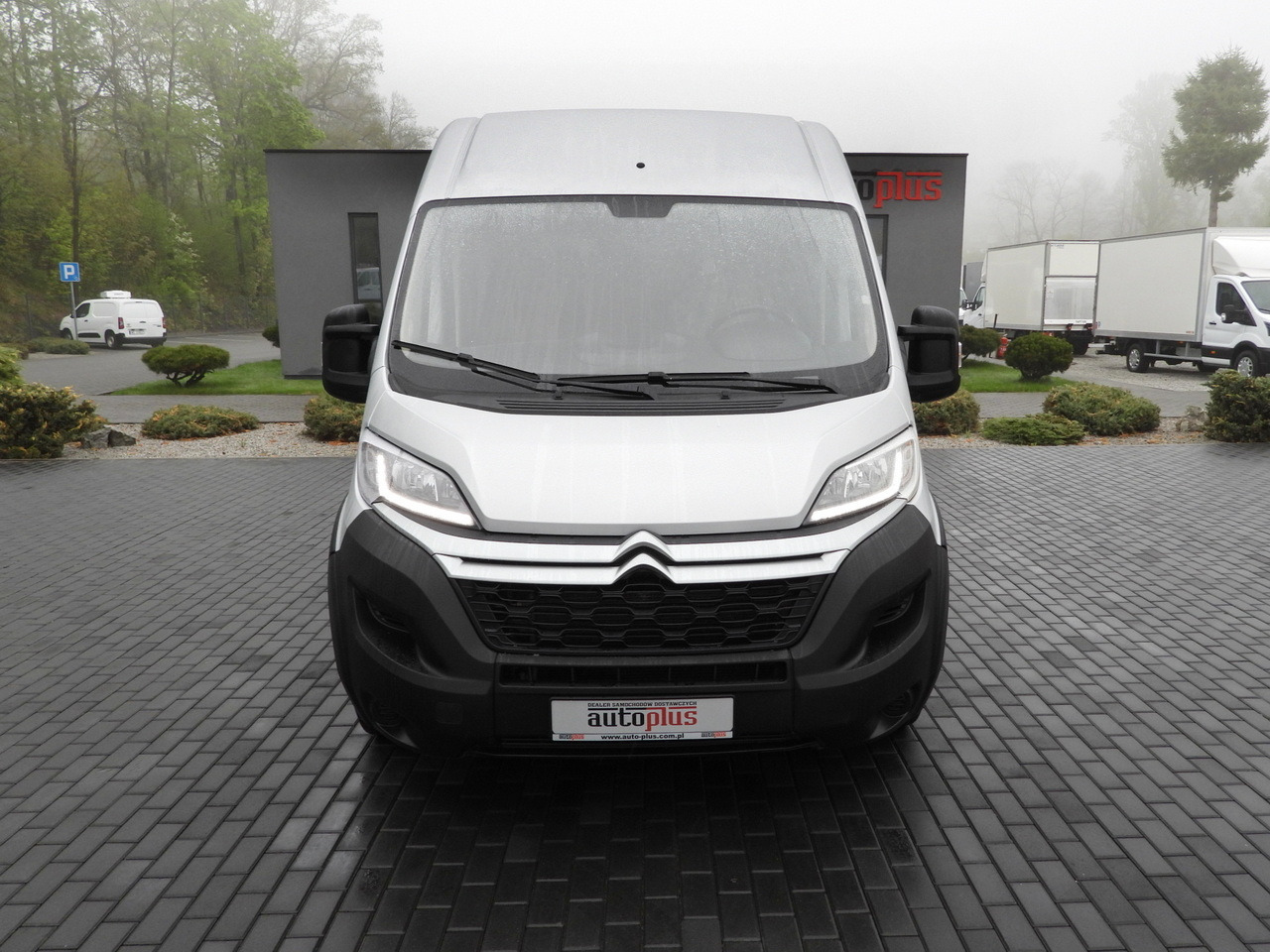CITROEN JUMPER BOX DELIVERY VAN 7 SEATS CRUISE CONTROL LED LIGHTS AIR CONDITIONING 165HP - Kassebil: bilde 5 CITROEN JUMPER BOX DELIVERY VAN 7 SEATS CRUISE CONTROL LED LIGHTS AIR CONDITIONING 165HP - Kassebil: bilde 5