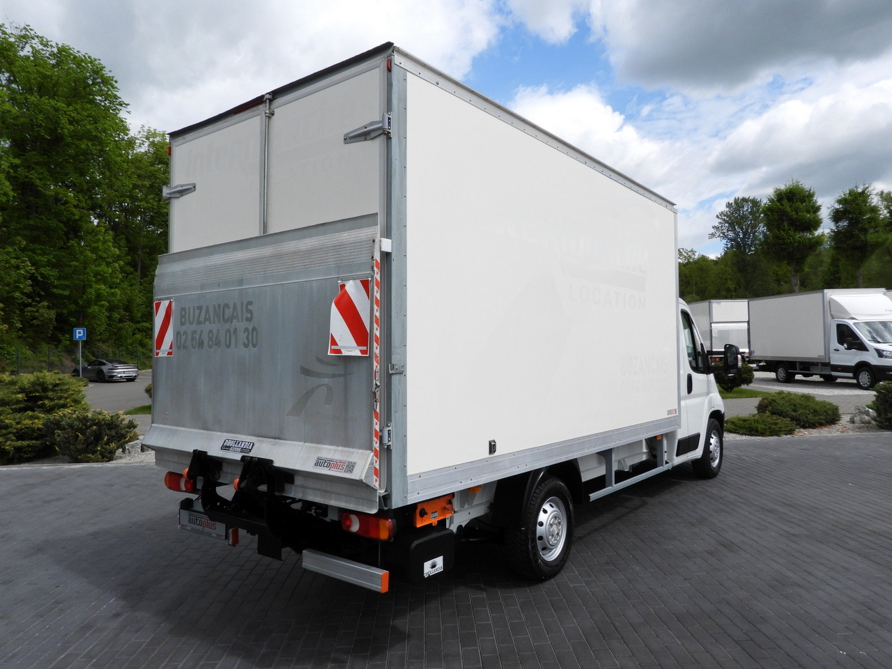 CITROEN JUMPER BOX LIFT 8 PALLETS CRUISE CONTROL NAVIGATION AIR CONDITIONING 165HP - Varebil med skap: bilde 3 CITROEN JUMPER BOX LIFT 8 PALLETS CRUISE CONTROL NAVIGATION AIR CONDITIONING 165HP - Varebil med skap: bilde 3