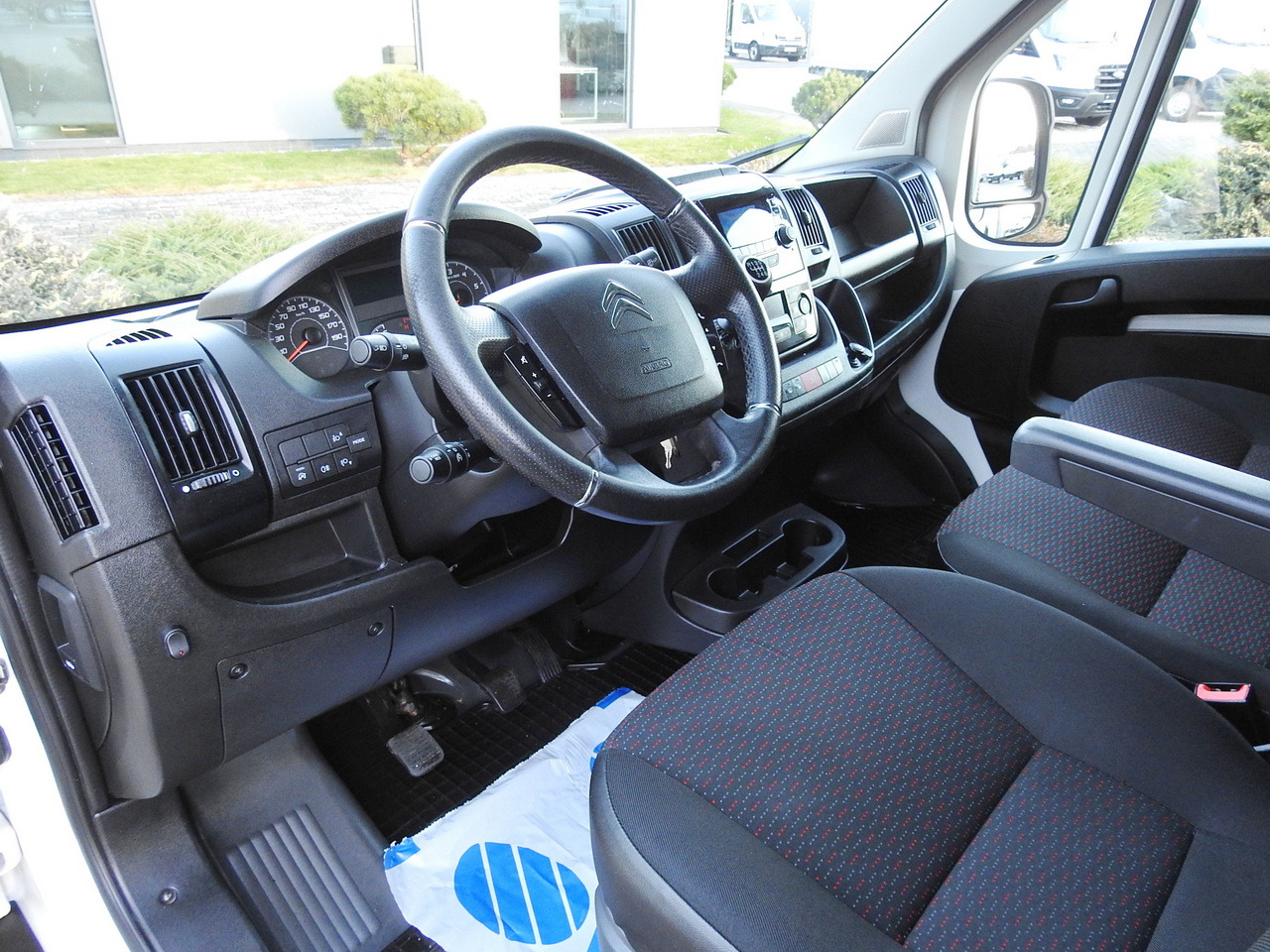 CITROEN JUMPER TARPAULIN 10 PALLETS CRUISE CONTROL AIR CONDITIONING LED LIGHTS PNEUMATICS 165HP - Varebil med kapell: bilde 2 CITROEN JUMPER TARPAULIN 10 PALLETS CRUISE CONTROL AIR CONDITIONING LED LIGHTS PNEUMATICS 165HP - Varebil med kapell: bilde 2