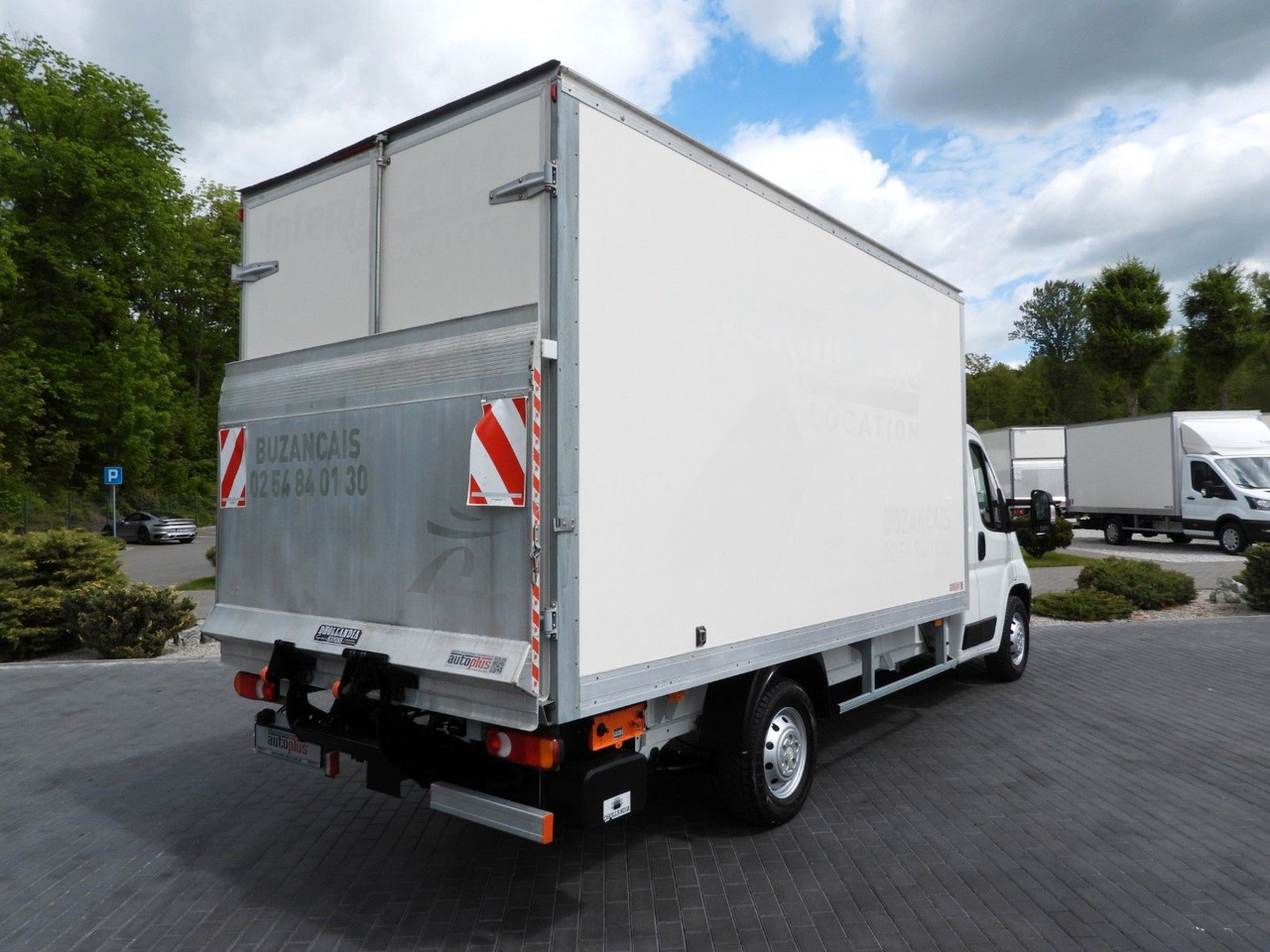Citroën JUMPER KOFFER AUFZUG 8 PALETTEN TEMPOMAT NAVI Citroën JUMPER KOFFER AUFZUG 8 PALETTEN TEMPOMAT NAVI - Varebil med skap: bilde 3 Citroën JUMPER KOFFER AUFZUG 8 PALETTEN TEMPOMAT NAVI Citroën JUMPER KOFFER AUFZUG 8 PALETTEN TEMPOMAT NAVI - Varebil med skap: bilde 3