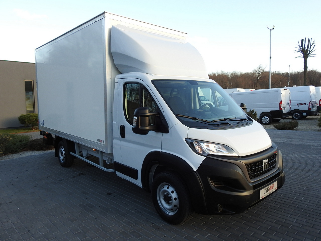 FIAT DUCATO BOX LIFT 8 PALLETS CRUISE CONTROL AIR CONDITIONING 180HP - Varebil med skap: bilde 4 FIAT DUCATO BOX LIFT 8 PALLETS CRUISE CONTROL AIR CONDITIONING 180HP - Varebil med skap: bilde 4