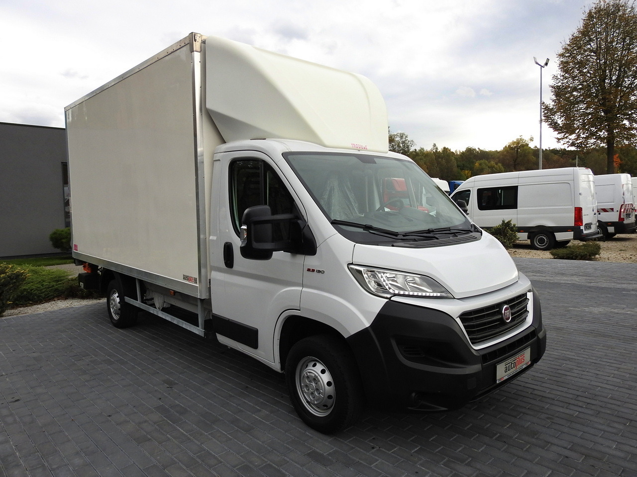 FIAT DUCATO BOX LIFT 8 PALLETS CRUISE CONTROL NAVIGATION AIR CONDITIONING LED LIGHTS 130HP - Varebil med skap: bilde 4 FIAT DUCATO BOX LIFT 8 PALLETS CRUISE CONTROL NAVIGATION AIR CONDITIONING LED LIGHTS 130HP - Varebil med skap: bilde 4