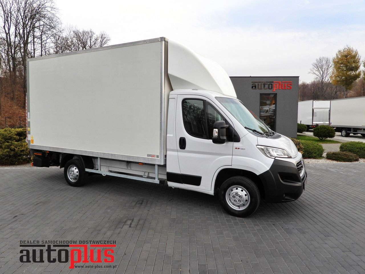 FIAT DUCATO BOX LIFT 8 PALLETS CRUISE CONTROL NAVIGATION LED LIGHTS AIR CONDITIONING 130HP - Varebil med skap: bilde 1 FIAT DUCATO BOX LIFT 8 PALLETS CRUISE CONTROL NAVIGATION LED LIGHTS AIR CONDITIONING 130HP - Varebil med skap: bilde 1