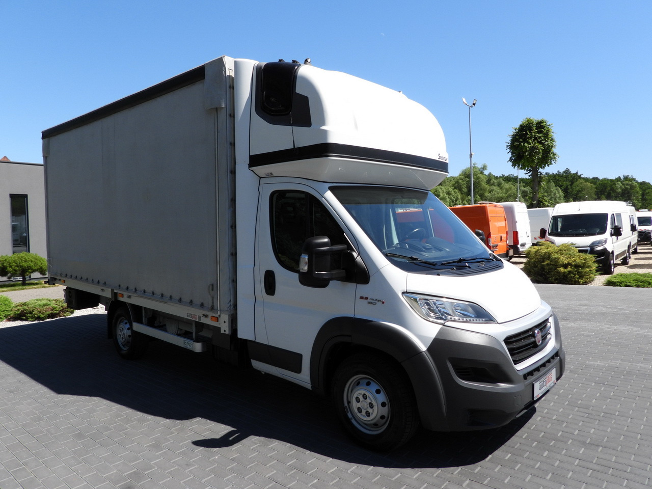 FIAT DUCATO TARPAULIN 10 PALLETS WEBASTO CRUISE CONTROL LED LIGHTS PNEUMATICS AIR CONDITIONING 180HP - Varebil med kapell: bilde 4 FIAT DUCATO TARPAULIN 10 PALLETS WEBASTO CRUISE CONTROL LED LIGHTS PNEUMATICS AIR CONDITIONING 180HP - Varebil med kapell: bilde 4